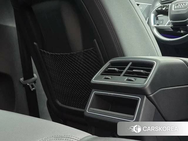 Audi A7 2021 Белый из Китая, фото 5