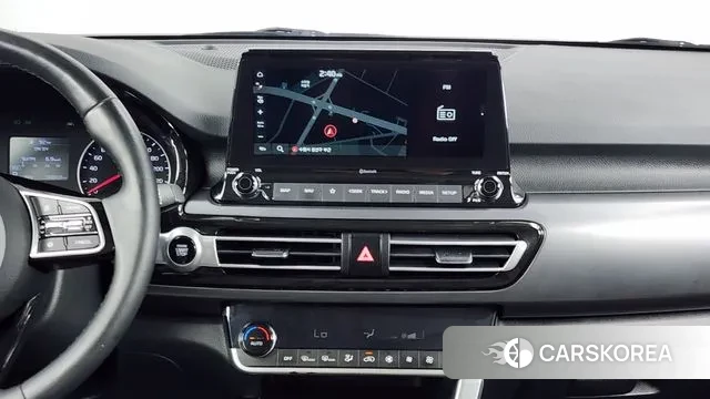 Kia Seltos 2021 Серебристо-серый из Кореи, фото 5