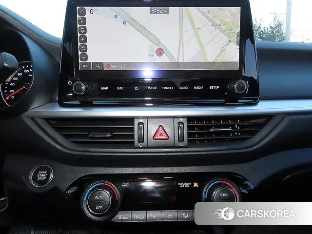 Kia The New K3 2nd generation 2022 Черный из Кореи, фото 5