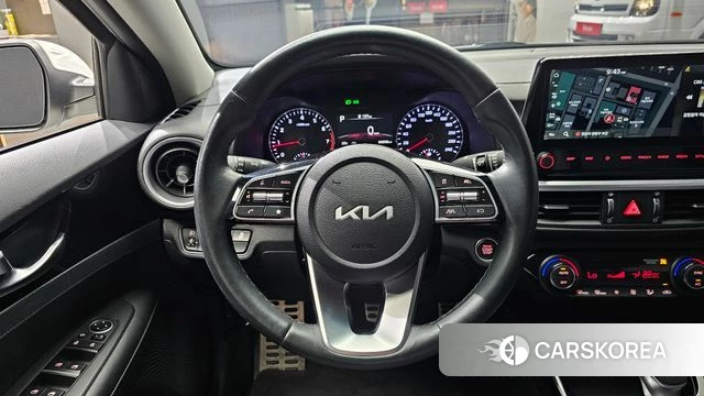 Kia The New K3 2nd generation 2024 Белый из Кореи, фото 5