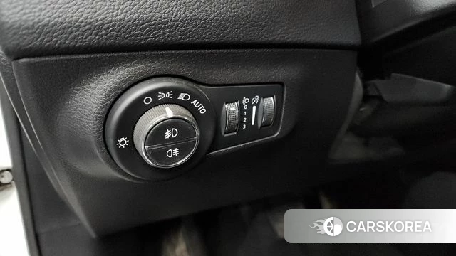 Jeep Compass 2nd Generation 2019 Белый из Кореи, фото 5