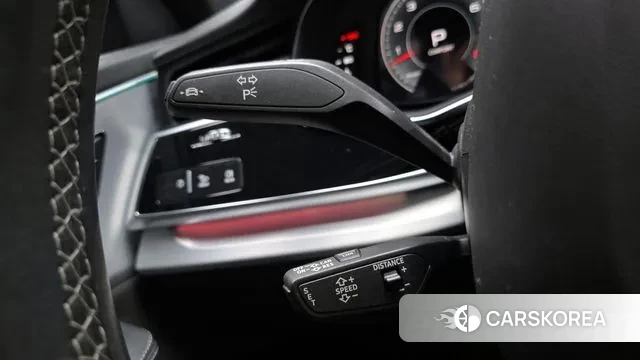 Audi Q8 (4M) 2021 Белый из Кореи, фото 5