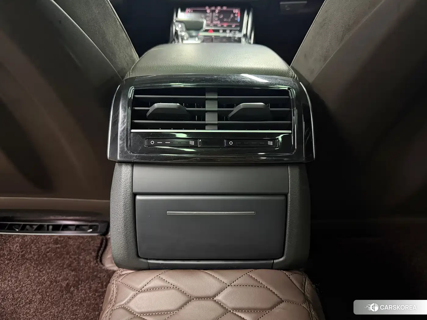Audi A8 2019 Черный из Китая, фото 5
