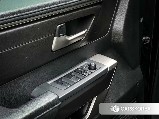 Toyota Sequoia 2023 Черный из Китая, фото 5