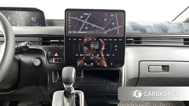 Hyundai Staria 2023 Серебряный из Кореи, фото 5