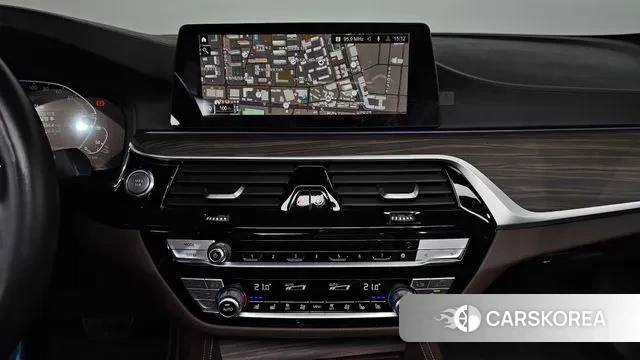 BMW 5 Series (G30) 2020 Серый из Кореи, фото 5