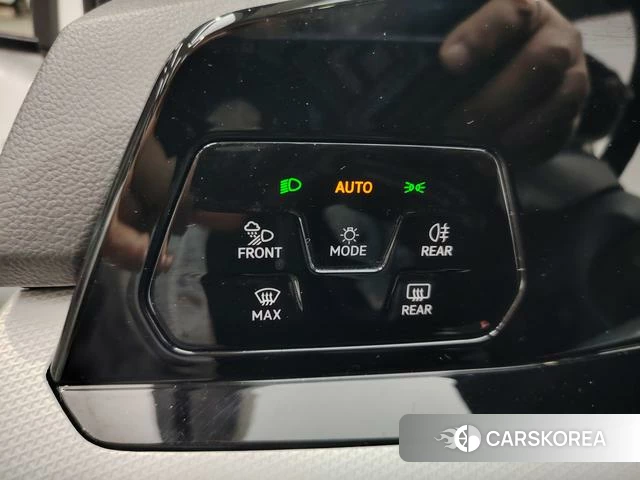 Volkswagen Golf 2023 Белый из Китая, фото 5