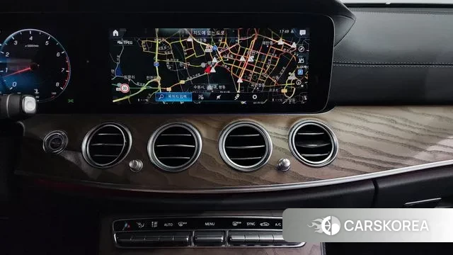 Mercedes-Benz E-Class W213 2022 Белый из Кореи, фото 5