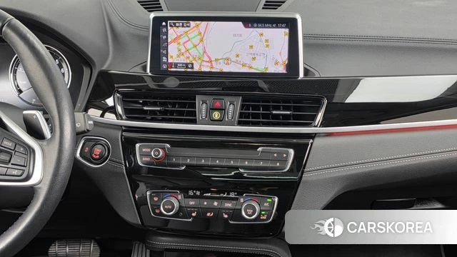 BMW X1 (F48) 2021 Белый из Кореи, фото 5