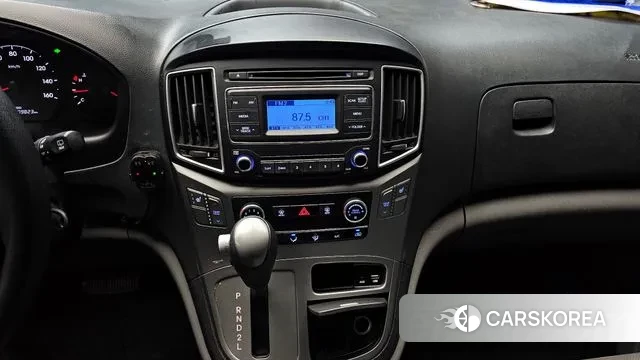 Hyundai The New Grand Starex 2018 Желтый из Кореи, фото 5