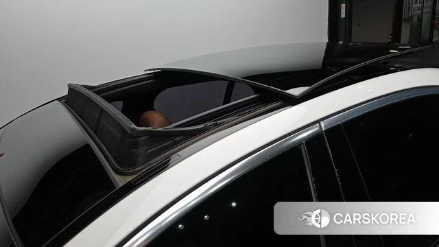 Mercedes-Benz E-Class W213 2021 Белый из Кореи, фото 5