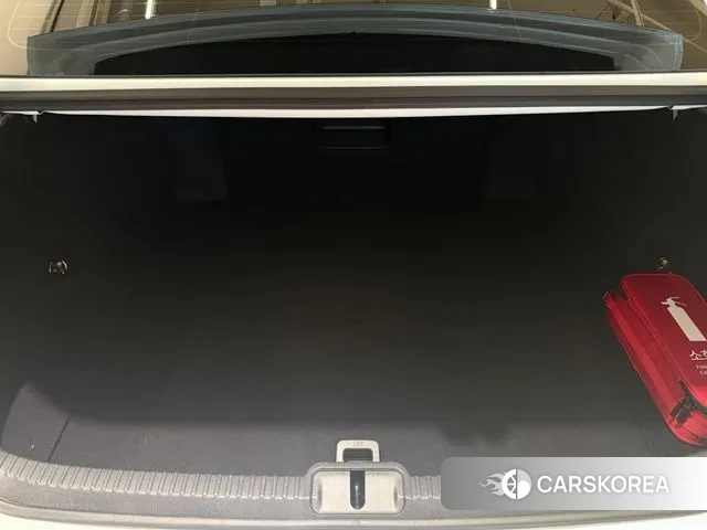 Lexus ES300h 7th generation 2025 Белый из Кореи, фото 5