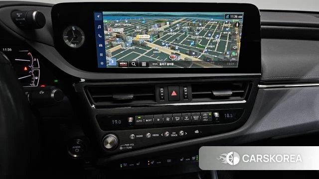 Lexus ES300h 7th generation 2023 Черный из Кореи, фото 5