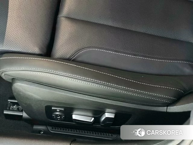 BMW 8 series 2024 Черный из Китая, фото 5