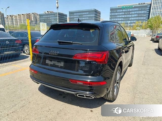 Audi Q5L 2023 Черный из Китая, фото 5