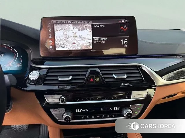 BMW 5 Series (G30) 2021 Черный из Кореи, фото 5