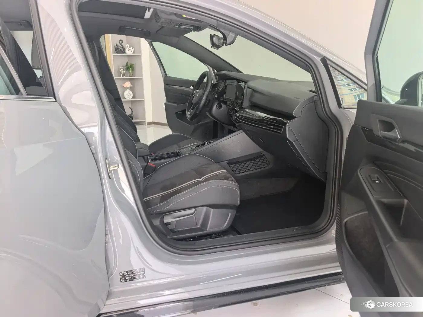 Volkswagen Golf 2023 Silver/gray из Китая, фото 5