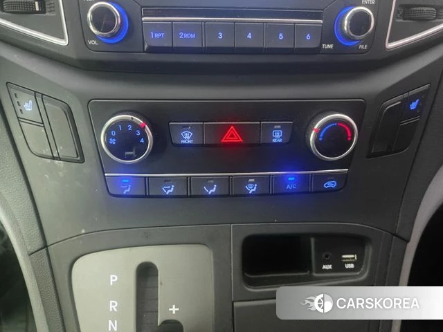 Hyundai The New Grand Starex 2019 Белый из Кореи, фото 5