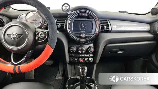 Mini Cooper D 2019 Жемчужный цвет из Кореи, фото 5