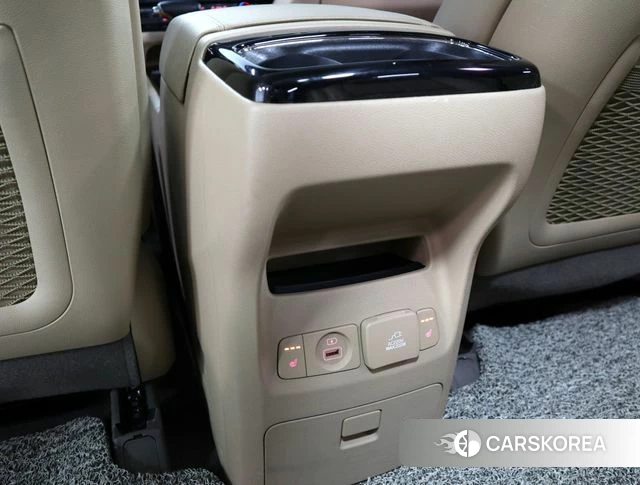 Kia The New Carnival 2018 Белый из Кореи, фото 5