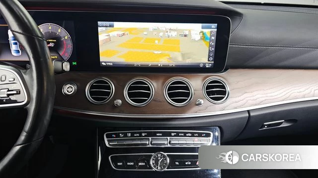 Mercedes-Benz E-Class W213 2018 Черный из Кореи, фото 5