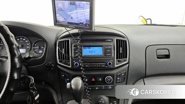 Hyundai The New Grand Starex 2018 Желтый из Кореи, фото 5