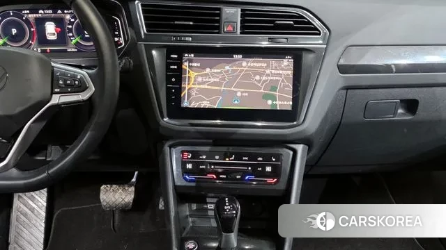 Volkswagen Tiguan second Generation 2022 Белый из Кореи, фото 5