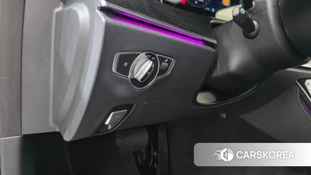 Mercedes-Benz E-Class W213 2022 Белый из Кореи, фото 5