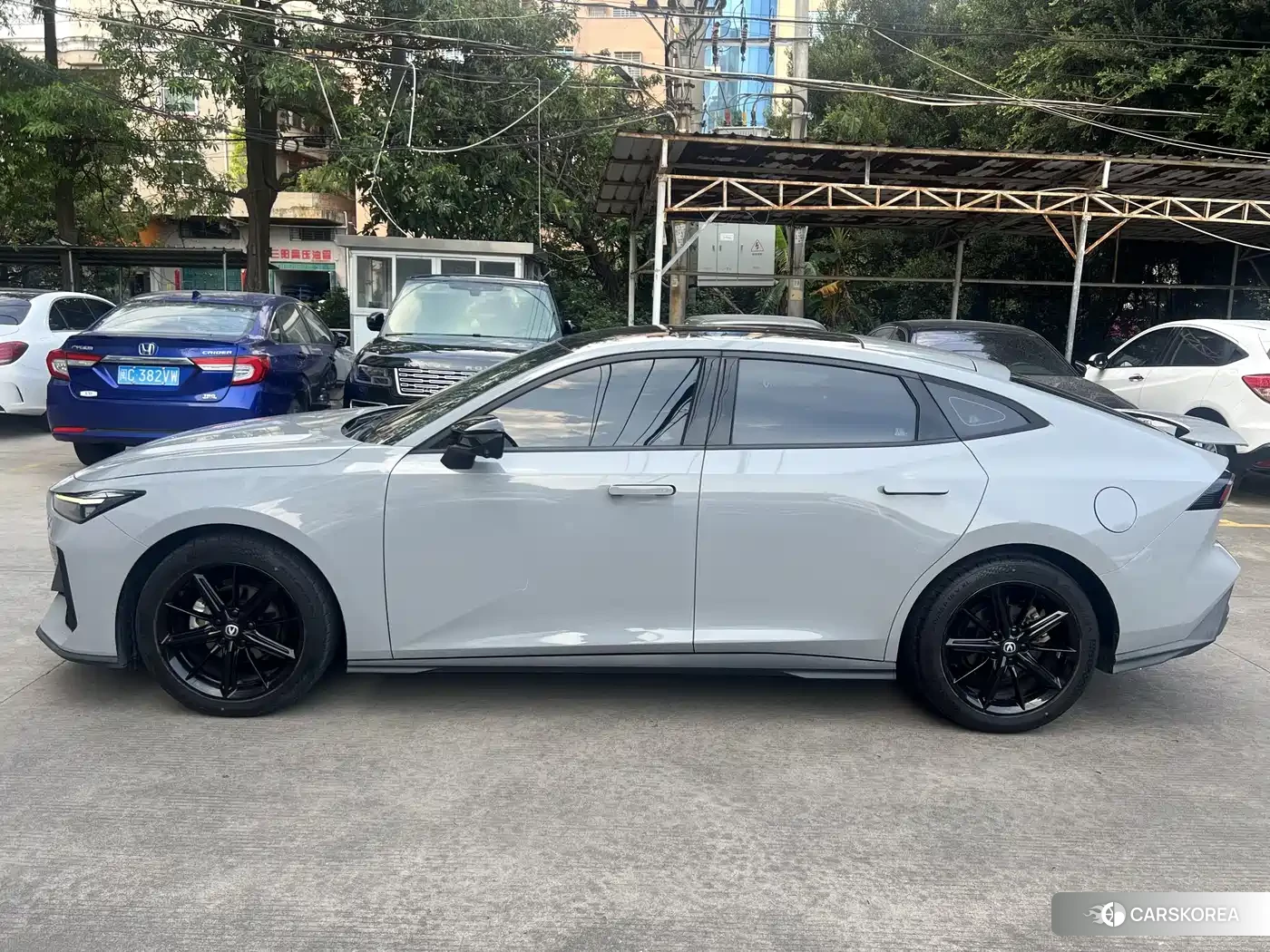 Chang'an Changan UNI-V 2022 Silver/gray из Китая, фото 5