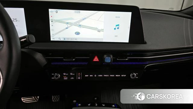 Kia EV6 2023 Черный из Кореи, фото 5