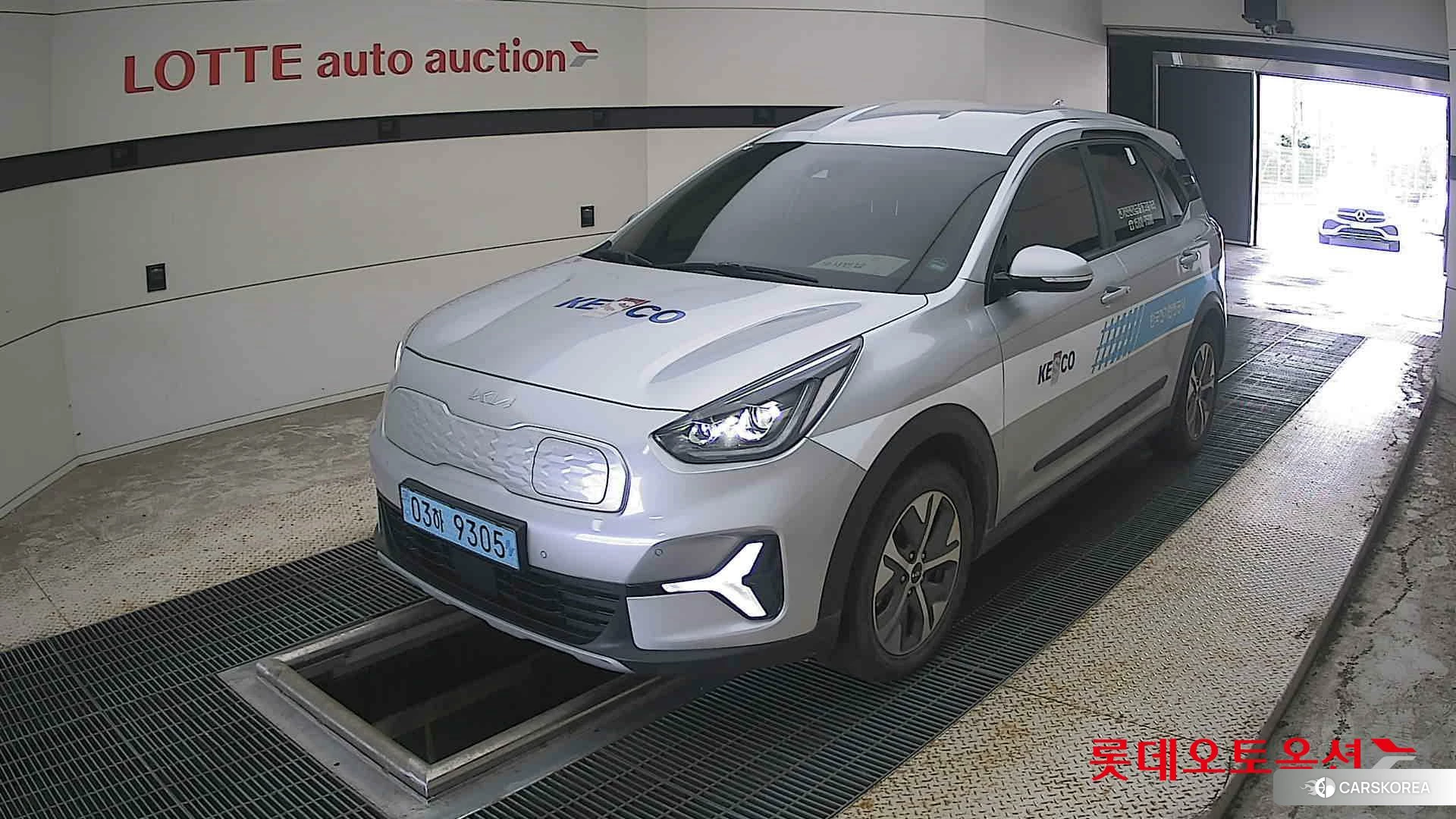Kia Niro Plus 2023 Sparkling Silver из Кореи, фото 5
