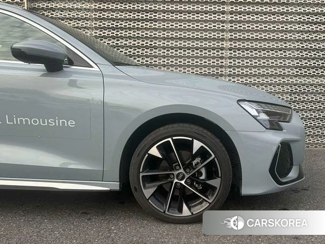Audi A3 2024 Серебристо-серый из Китая, фото 5