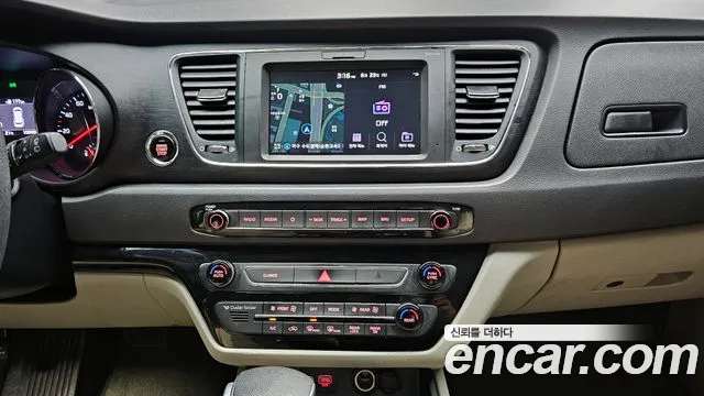 Kia The New Carnival 2018 Черный из Кореи, фото 5