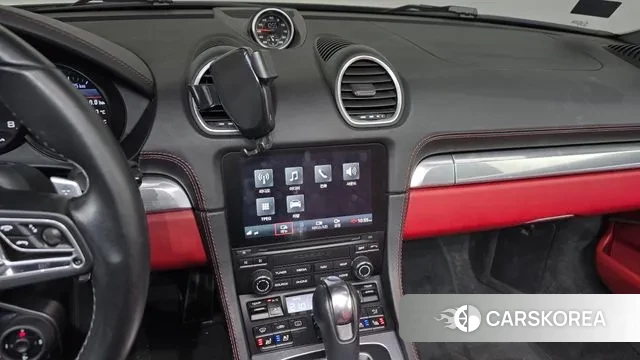 Porsche 718 Boxster 2018 Черный из Кореи, фото 5