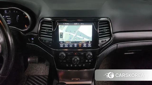 Jeep Grand Cherokee 2021 Белый из Кореи, фото 5