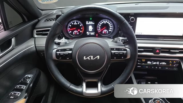 Kia K5 3rd generation 2022 Белый из Кореи, фото 5