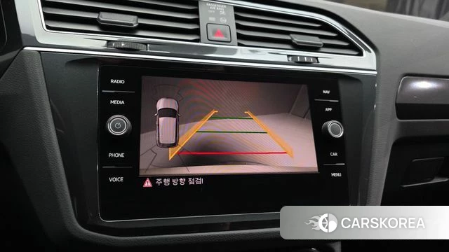 Volkswagen Tiguan second Generation 2020 Белый из Кореи, фото 5