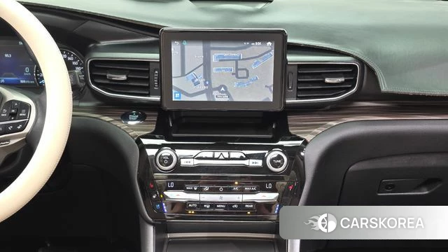 Ford Explorer 6th Generation 2021 Белый из Кореи, фото 5