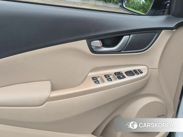 Hyundai Kona 2019 Белый из Кореи, фото 5