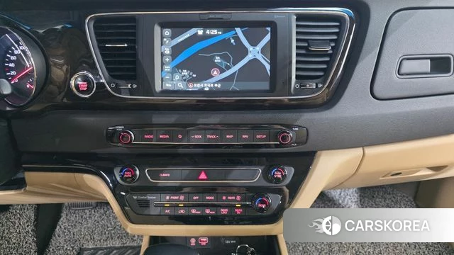 Kia The New Carnival 2019 Белый из Кореи, фото 5