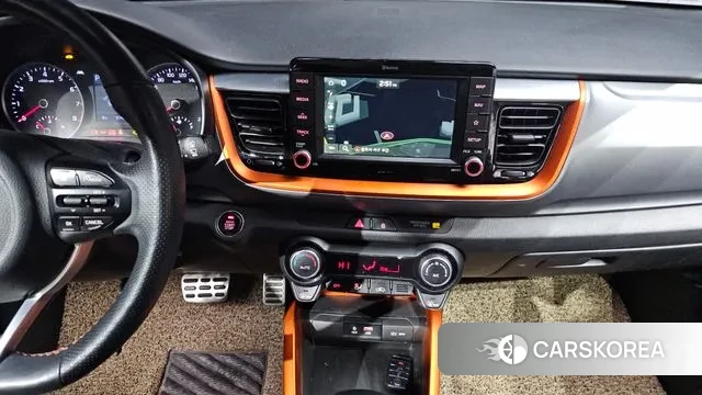 Kia Stonic 2019 Белый из Кореи, фото 5