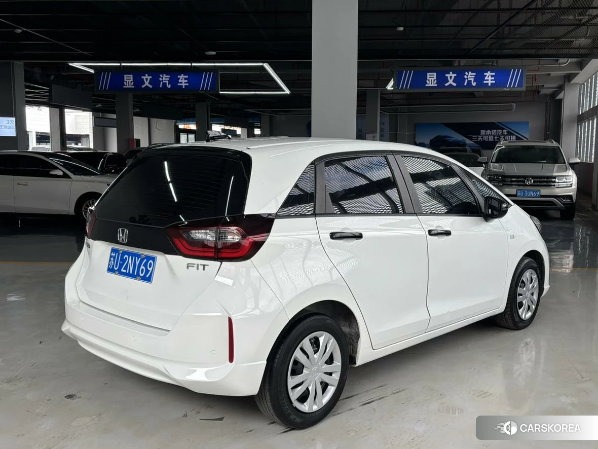 Honda Fit 2023 Белый из Китая, фото 5