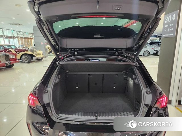 BMW 1 Series (F70) 2025 Черный из Кореи, фото 5