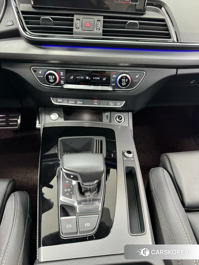 Audi Q5L 2023 Черный из Китая, фото 5