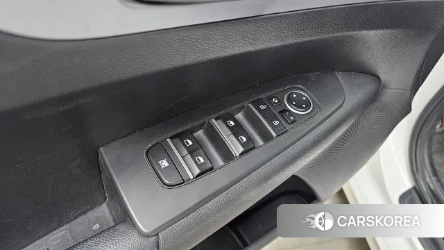 Kia The New K3 2nd generation 2021 Белый из Кореи, фото 5