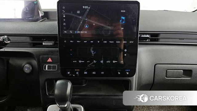 Hyundai Staria 2022 Белый из Кореи, фото 5