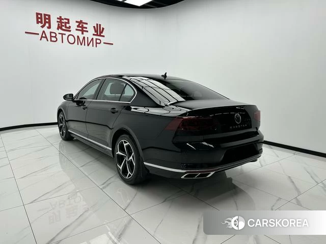 Volkswagen Magotan 2023 Черный из Китая, фото 5