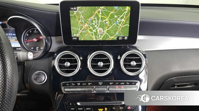 Mercedes-Benz GLC-Class X253 2019 Белый из Кореи, фото 5