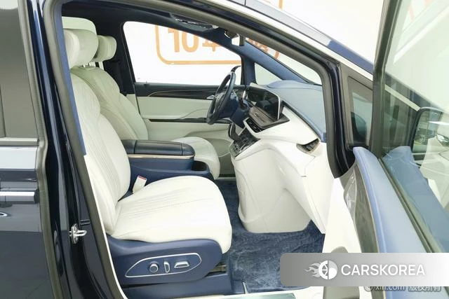 Buick GL8 2021 Синий из Китая, фото 5
