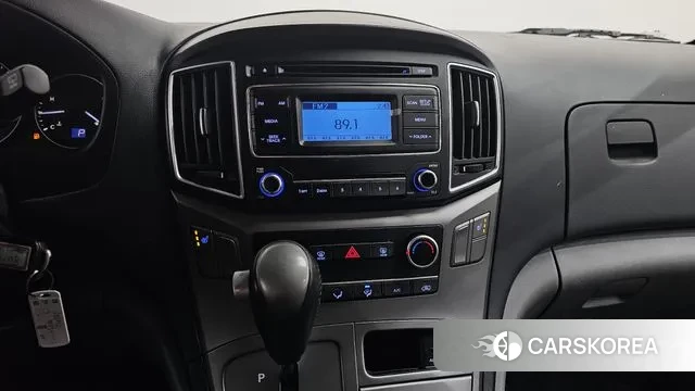 Hyundai The New Grand Starex 2019 Серебристо-серый из Кореи, фото 5